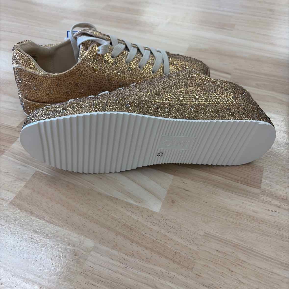 INC Size 8.5 Women's Lola Sneakers