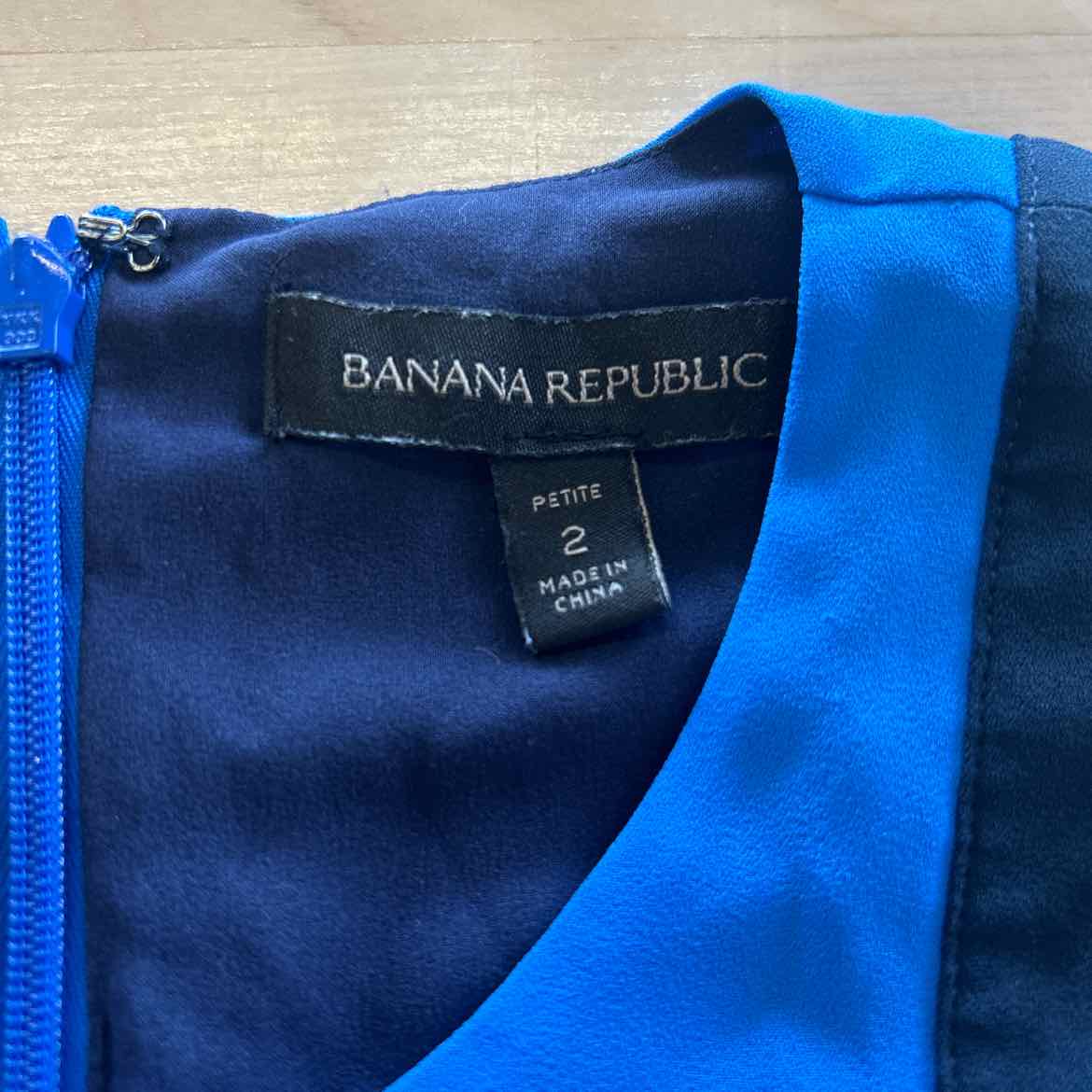 Banana Republic Size 2 Blue Dress