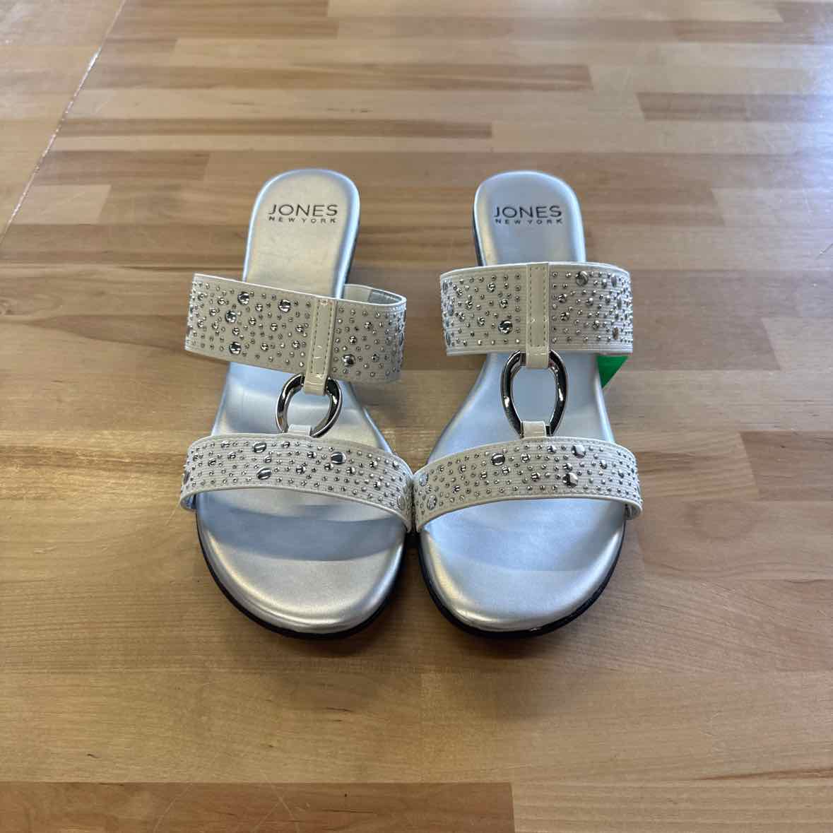 Jones New York Women's Eanna Ornamented Double Band Dress Sandals - White