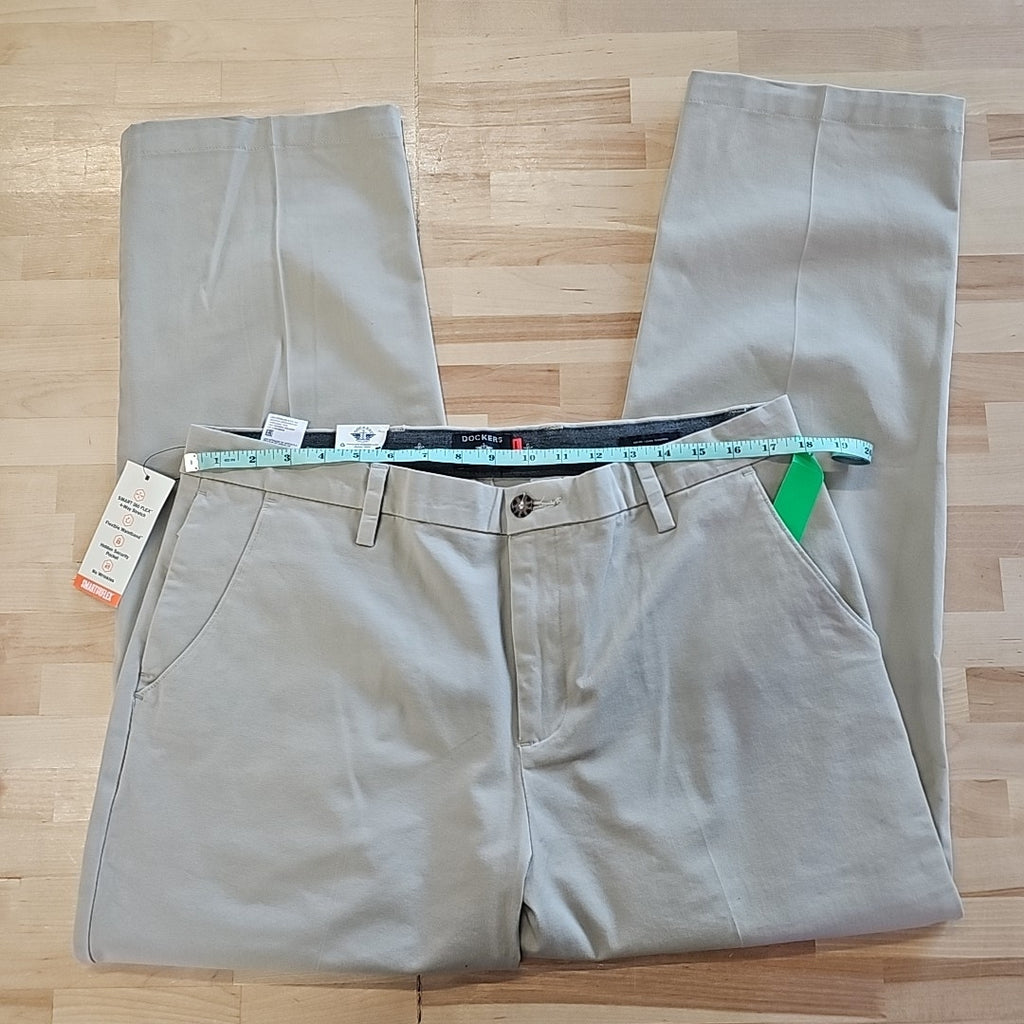 dockers MENS Size 36 Workday Classic-Fit Smart 360 FLEX Khaki Pants