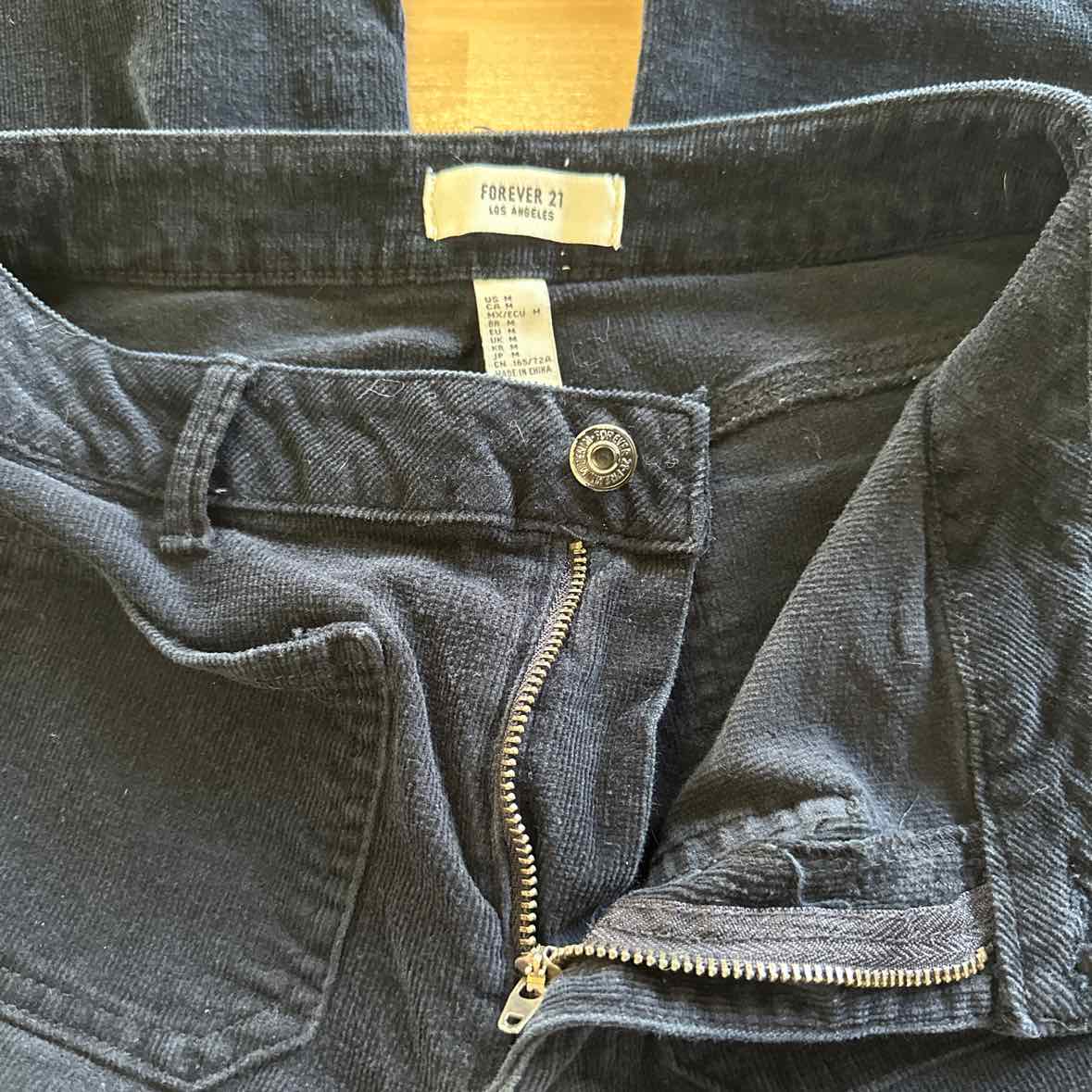 Forever 21 Size M Black Pants