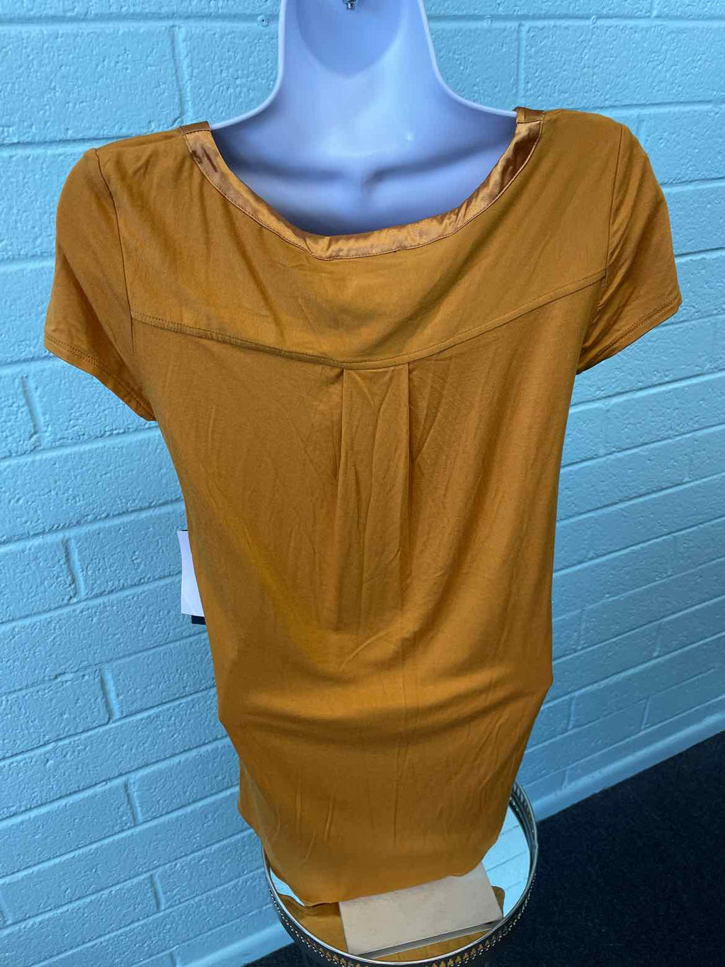 Premise Size XS Gold Blouse
