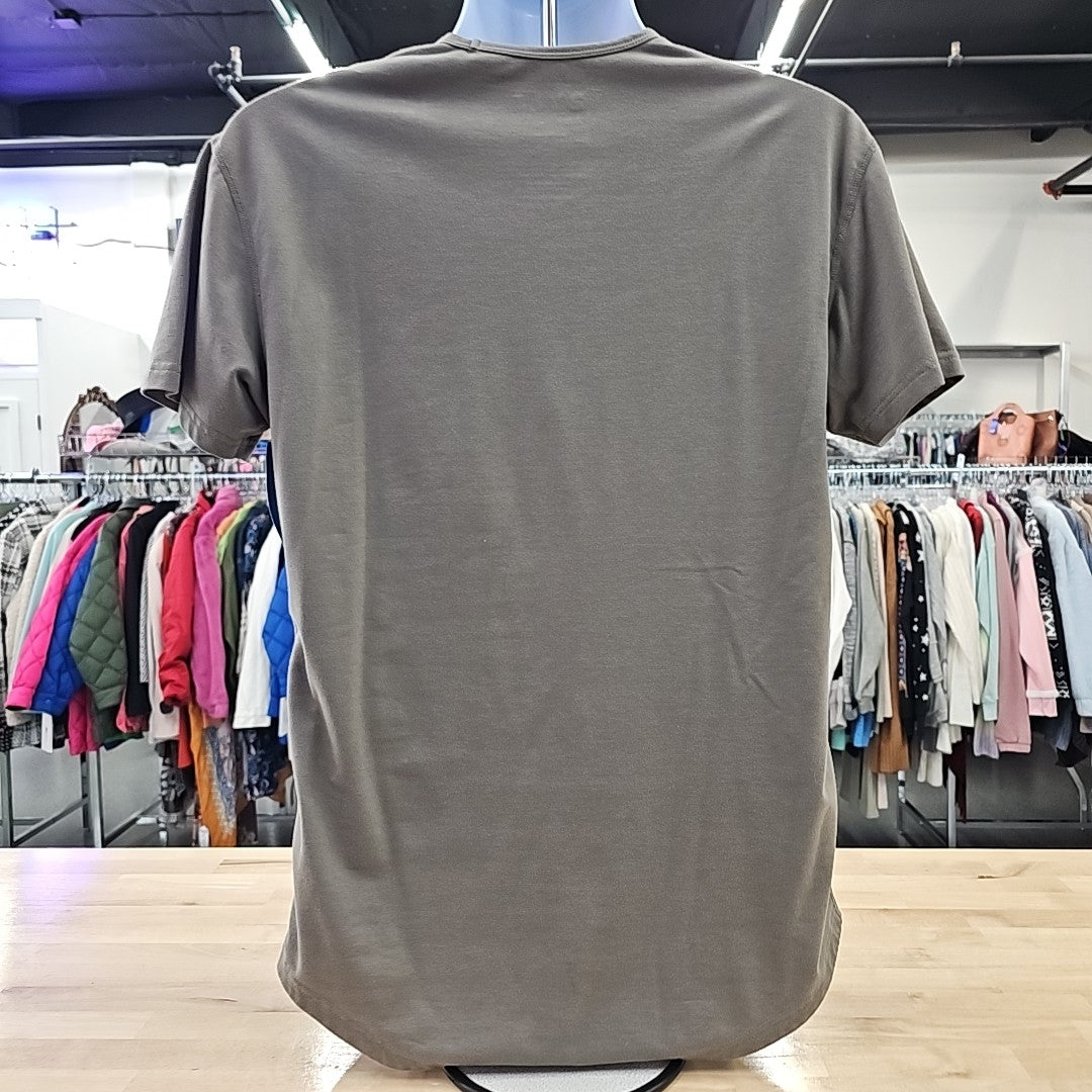 BYLT Men's Size M Green MENS T-shirt
