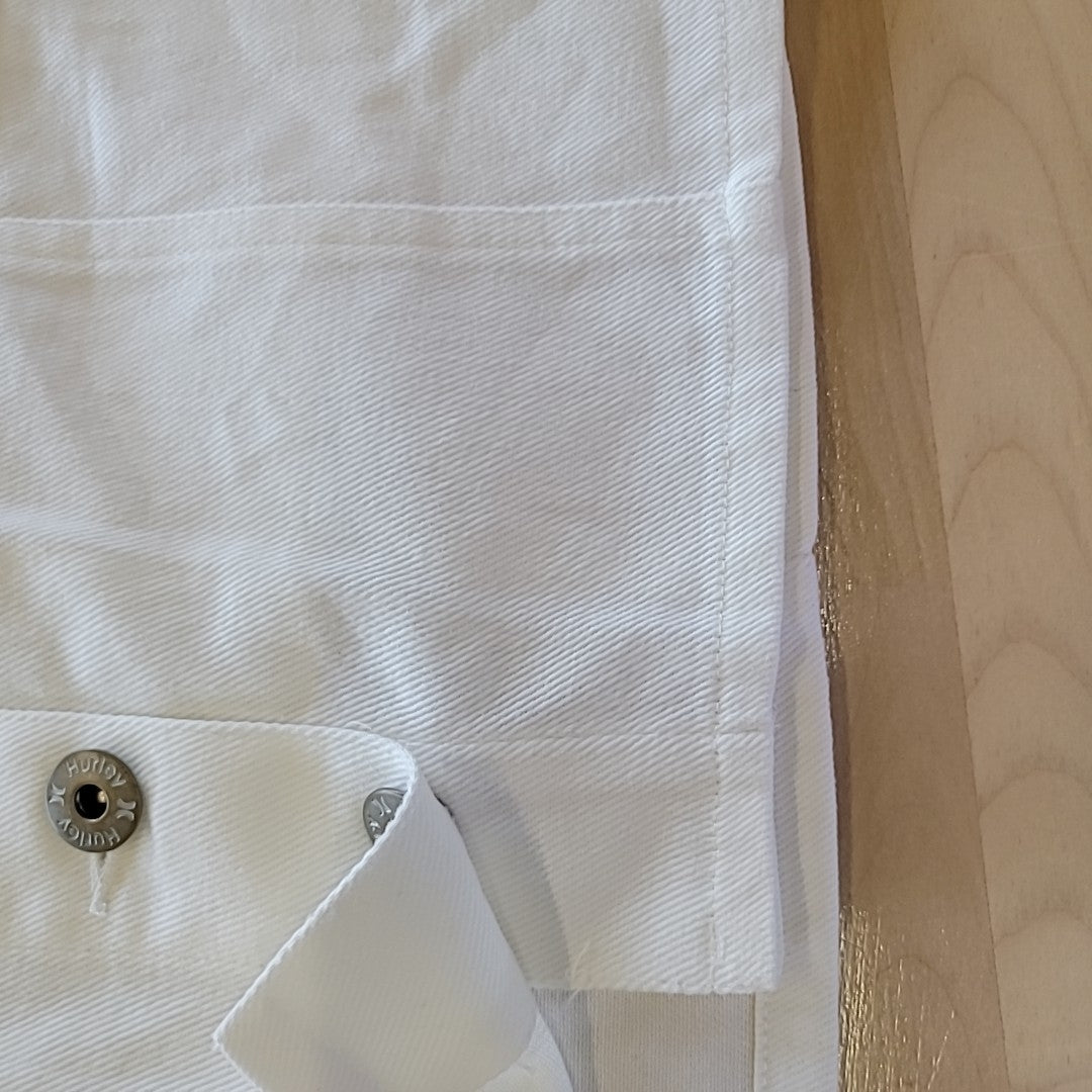 Hurley Size 26  (3) Tracy Button-Front Mini Skirt - White