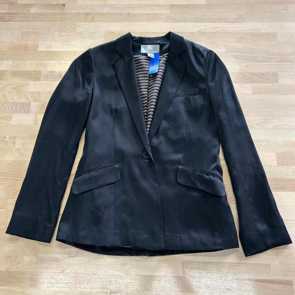 H&M Size 6 Black Blazer