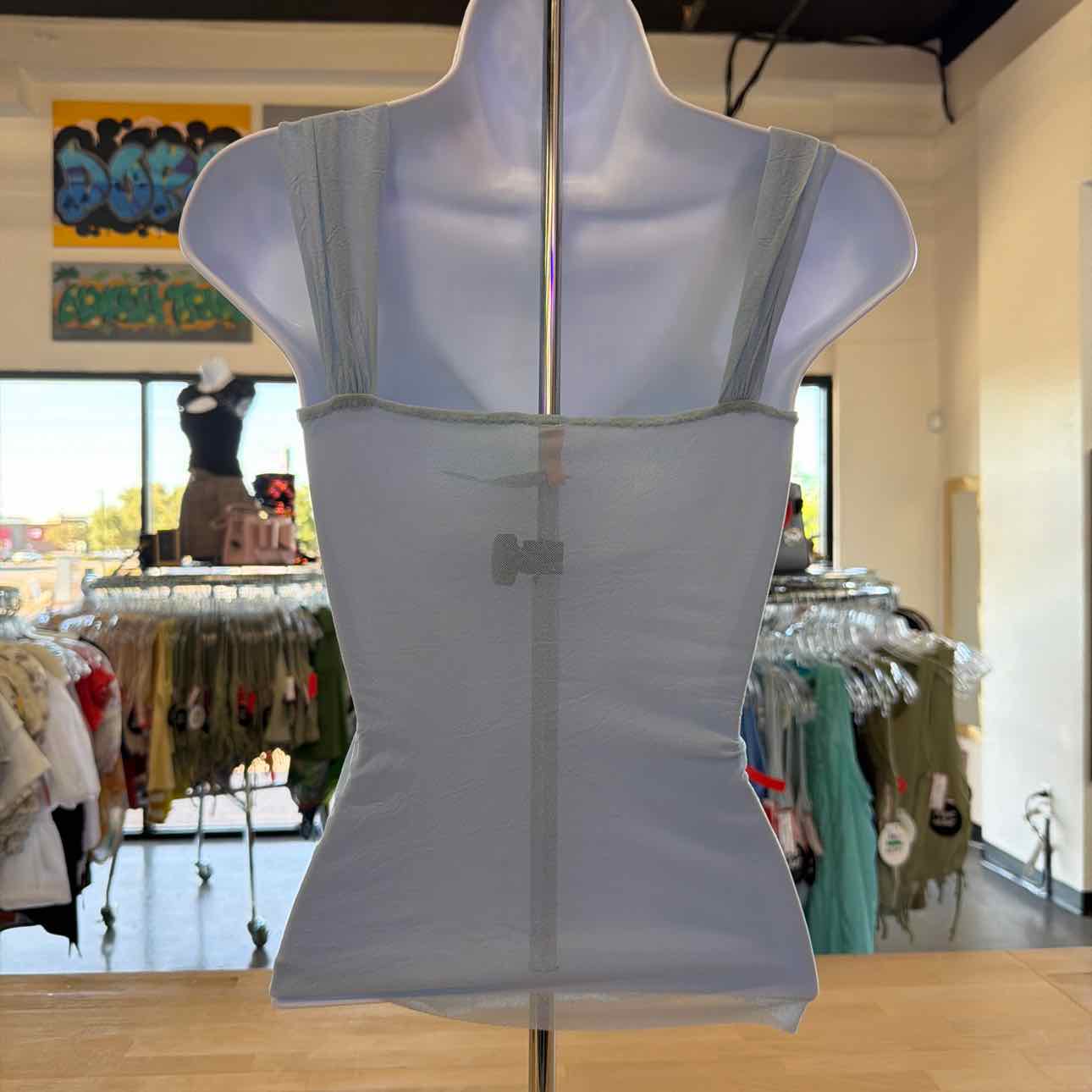 Dream in Pink Size S Blue Mesh Preloved Tank