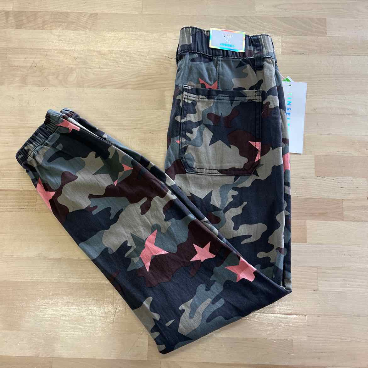Tinseltown Juniors' Utility Cargo Jogger Pants - Star Camo