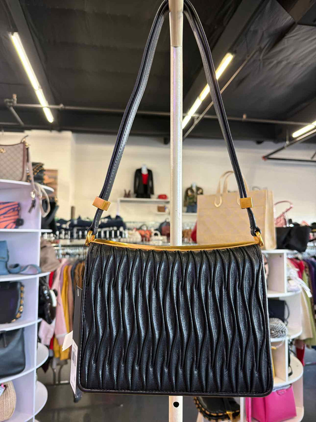 Donna Karan New York Jericho Flap Shoulder with Sculpted Hardware - Black/Gold