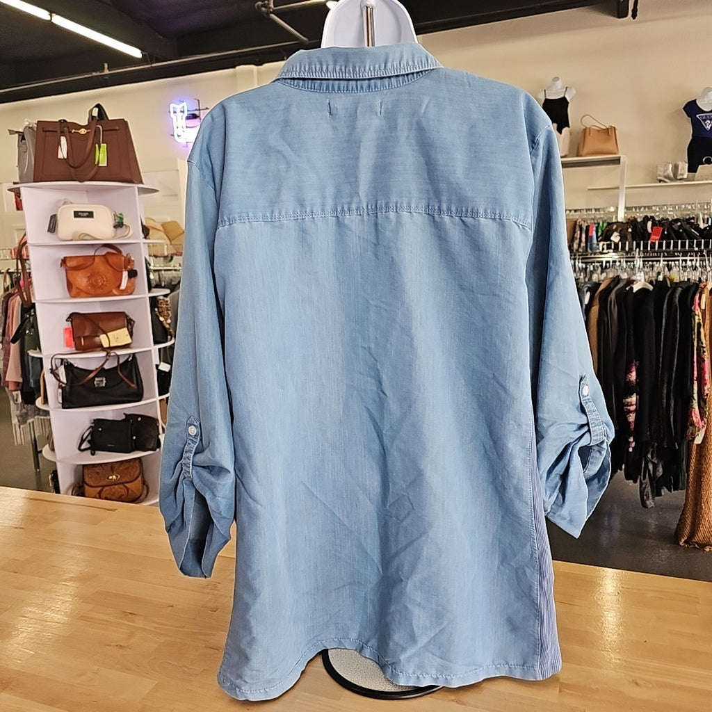 Emily Daniiels Size 3X Denim Preloved Button Down LS