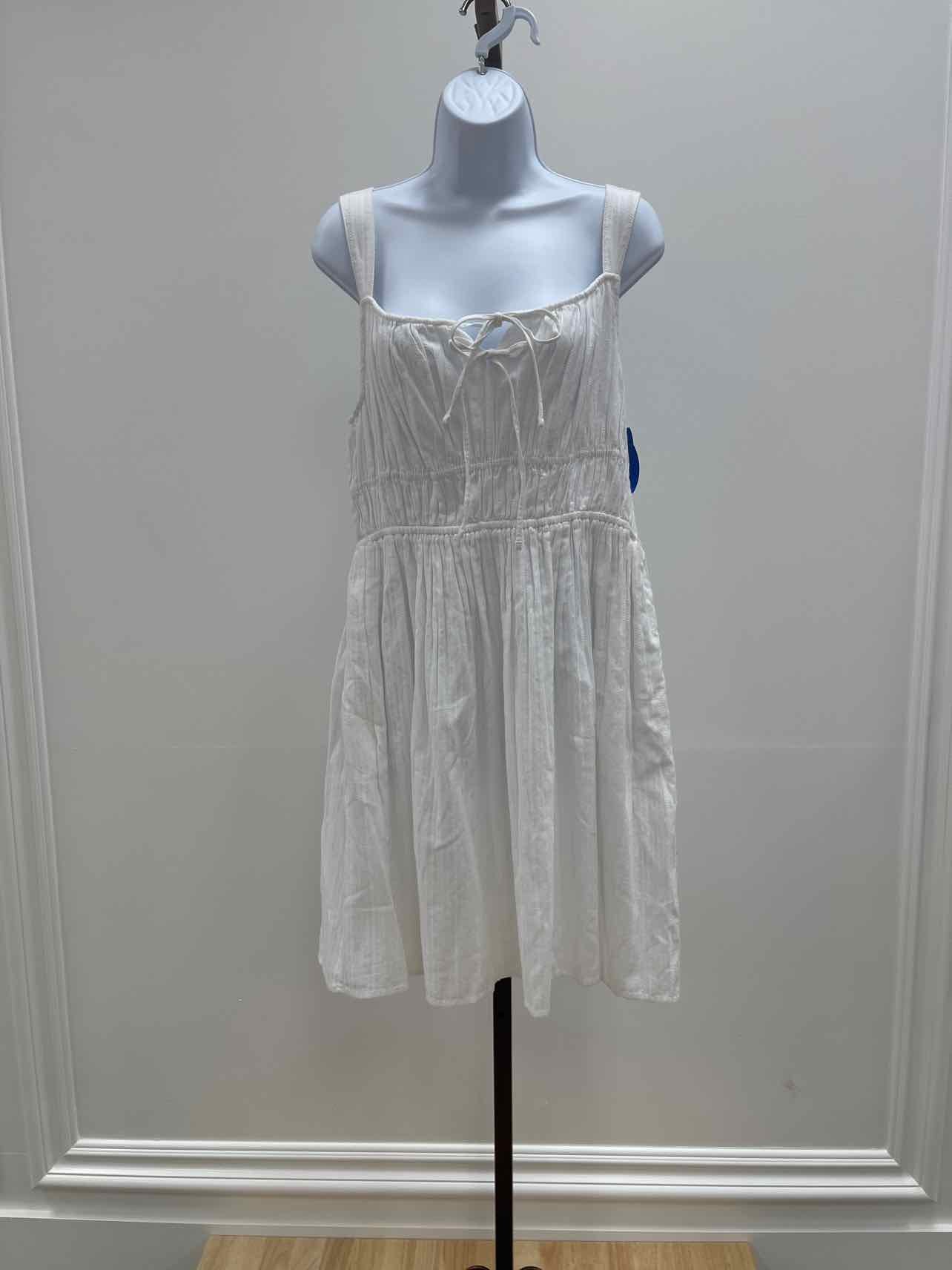 Levi's Size XL White New Dress