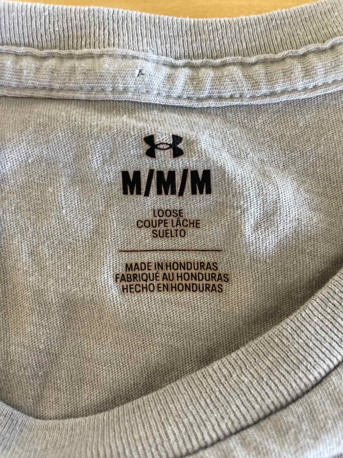 Under Armour Size M Gray MENS T-shirt