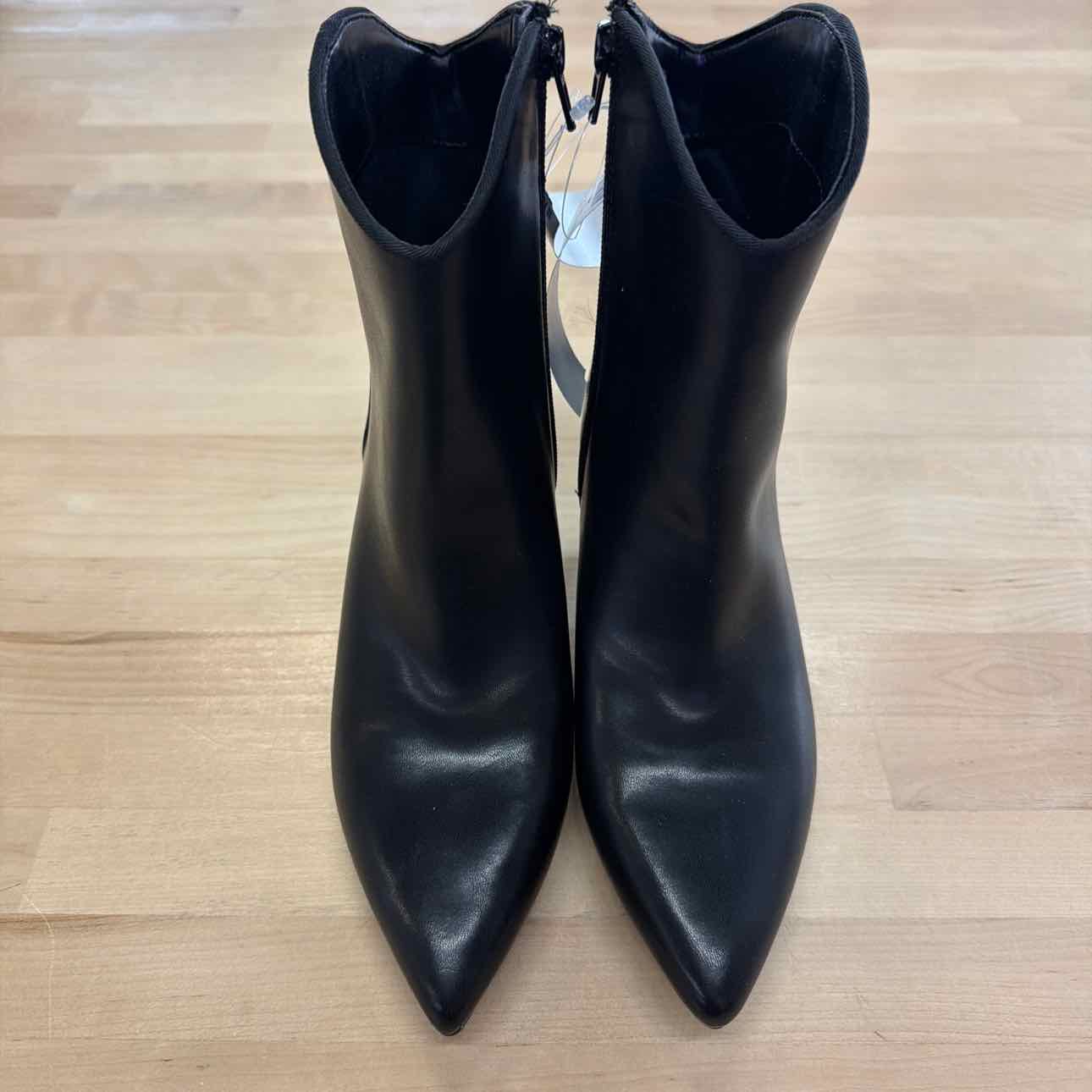 On 34th Size 5 Black Bootie