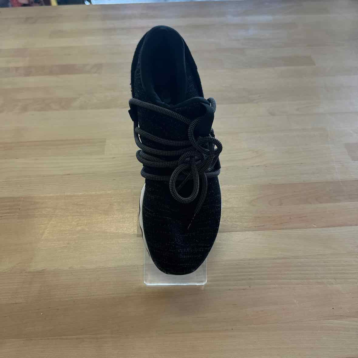 Sorel Shoe Size 6.5 Black Sneakers