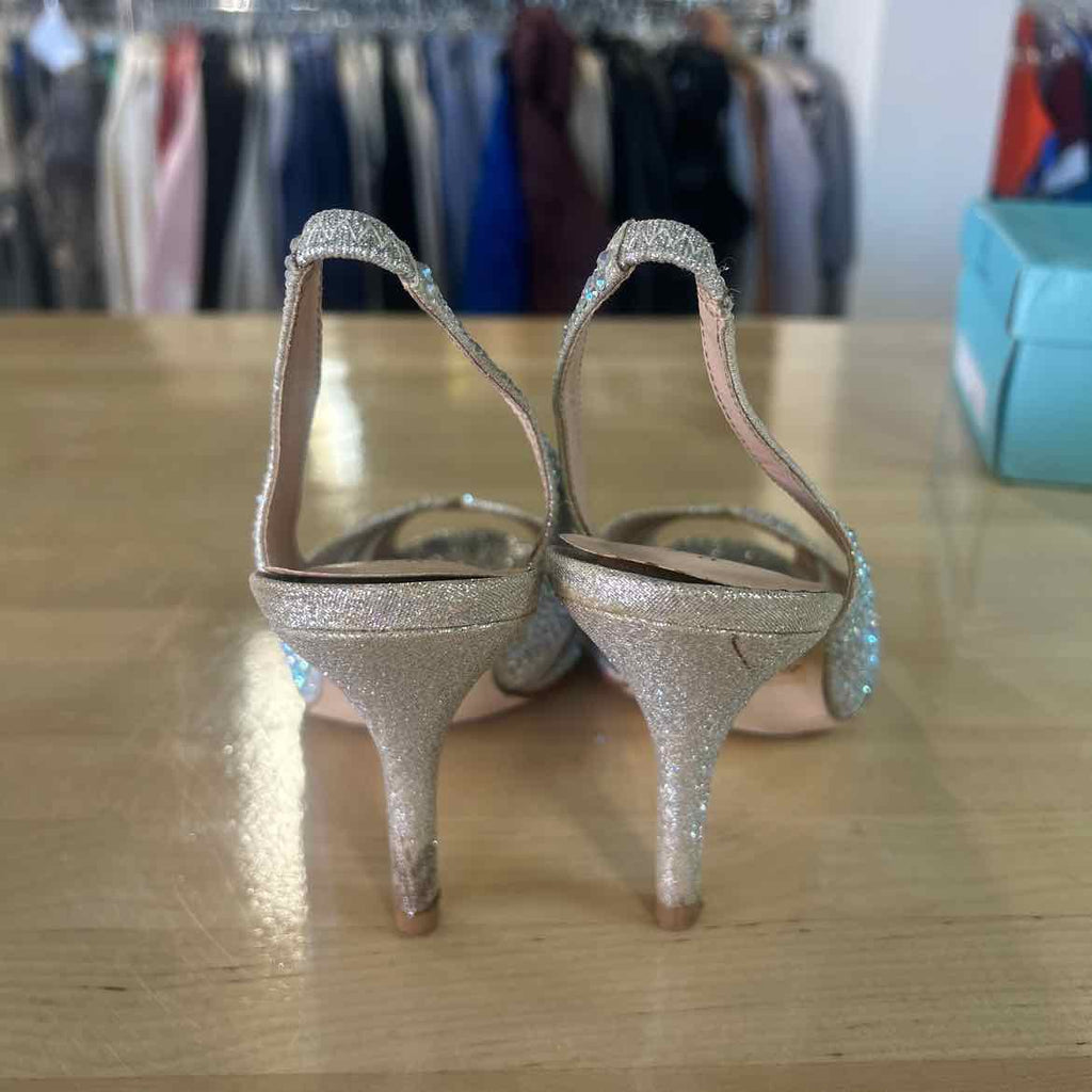 Lorraine Size 6.5 Silver Preloved Heels