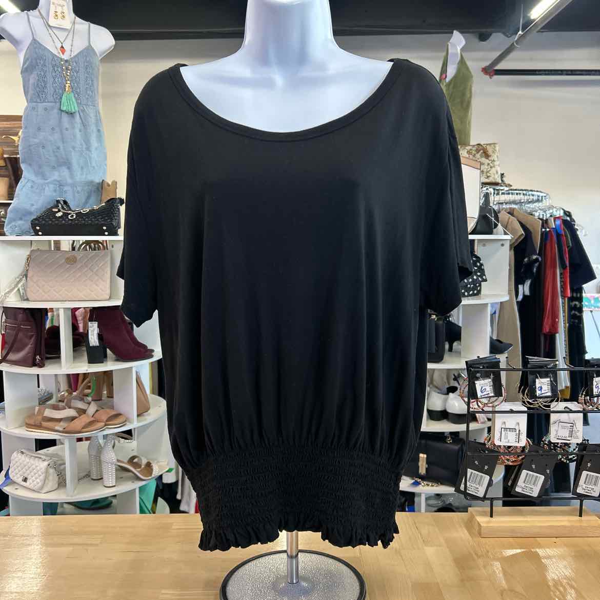 Gap Size S Black Preloved Blouse SS
