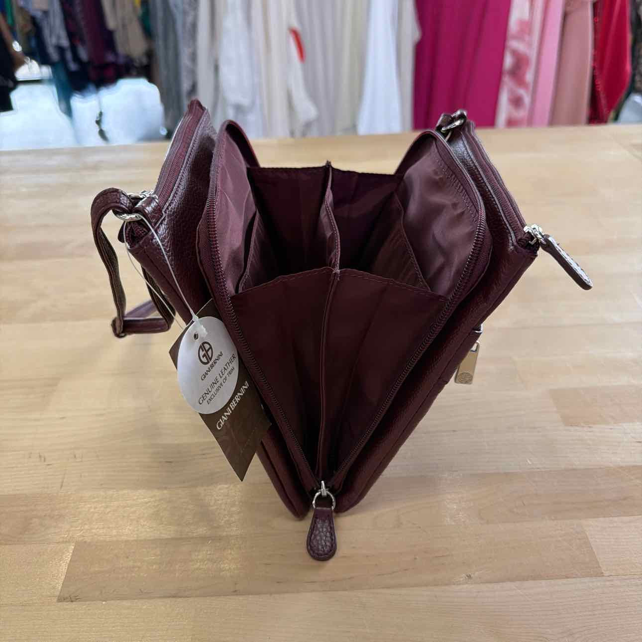 GIANI BERNINI Triple-Zip Pebble Leather Dasher Crossbody NWT