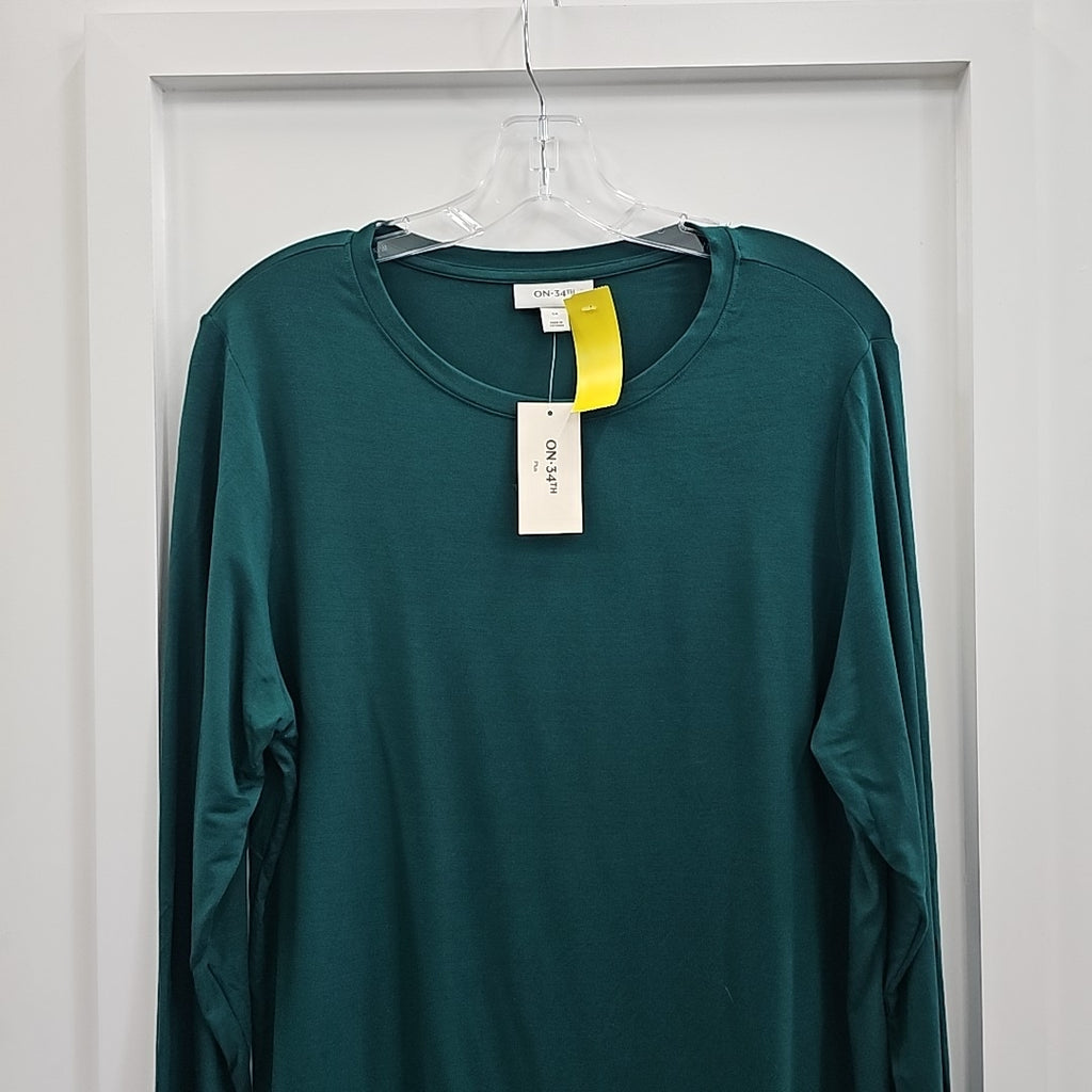 On 34th Size 1X Green Long Sleeve