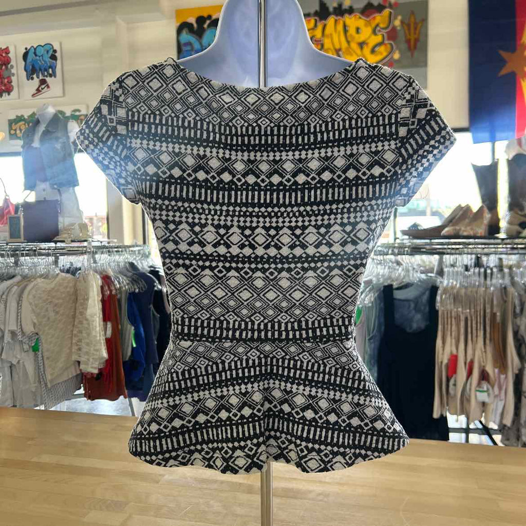 Deletta Size XS Black/White Preloved Blouse SS