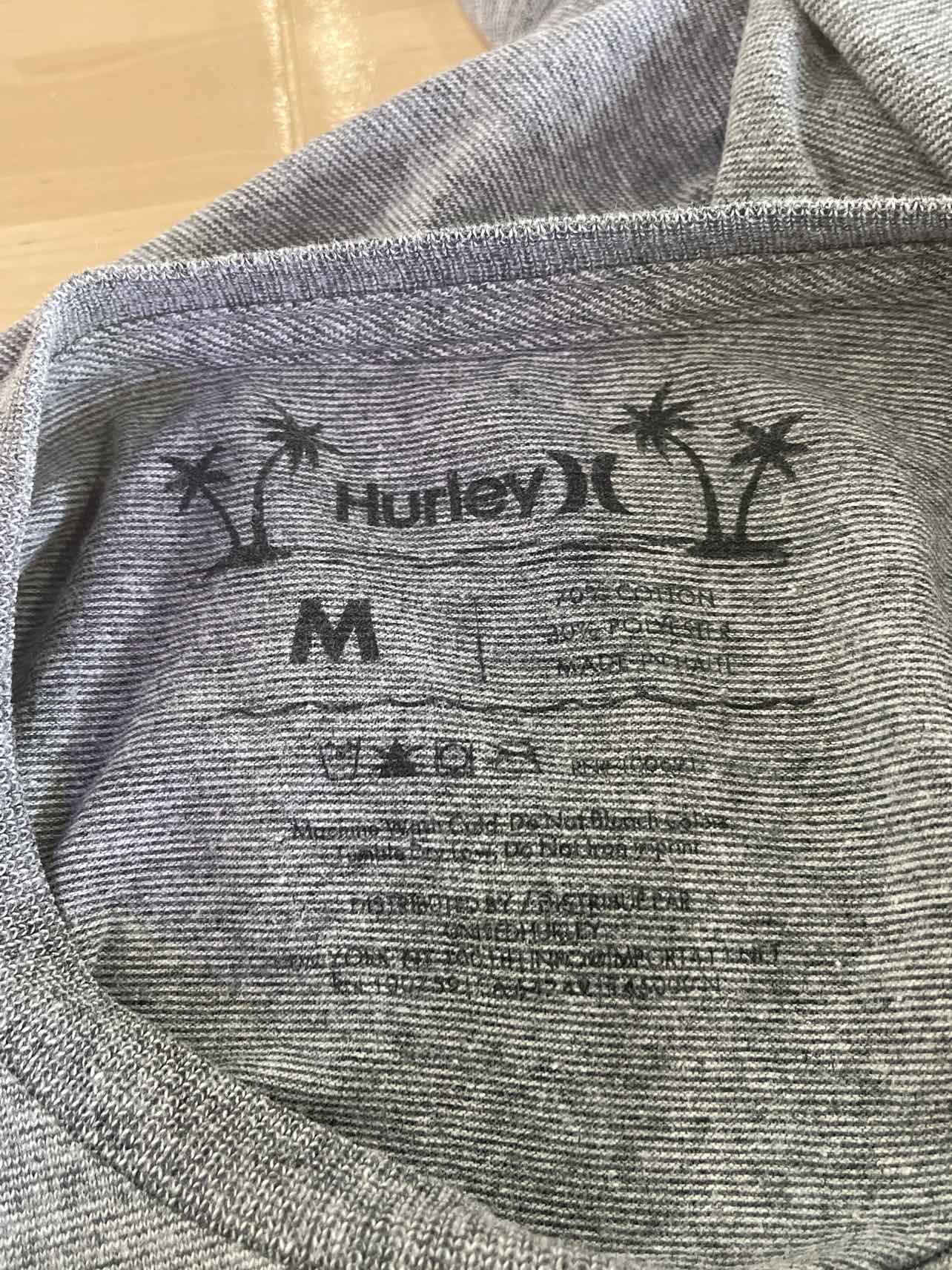 Hurley Size M Gray Preloved MENS T-shirt