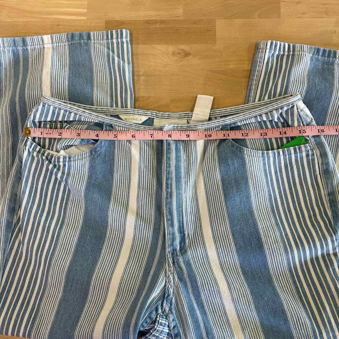Liz Claiborne Size 10P Blue White Preloved Capris