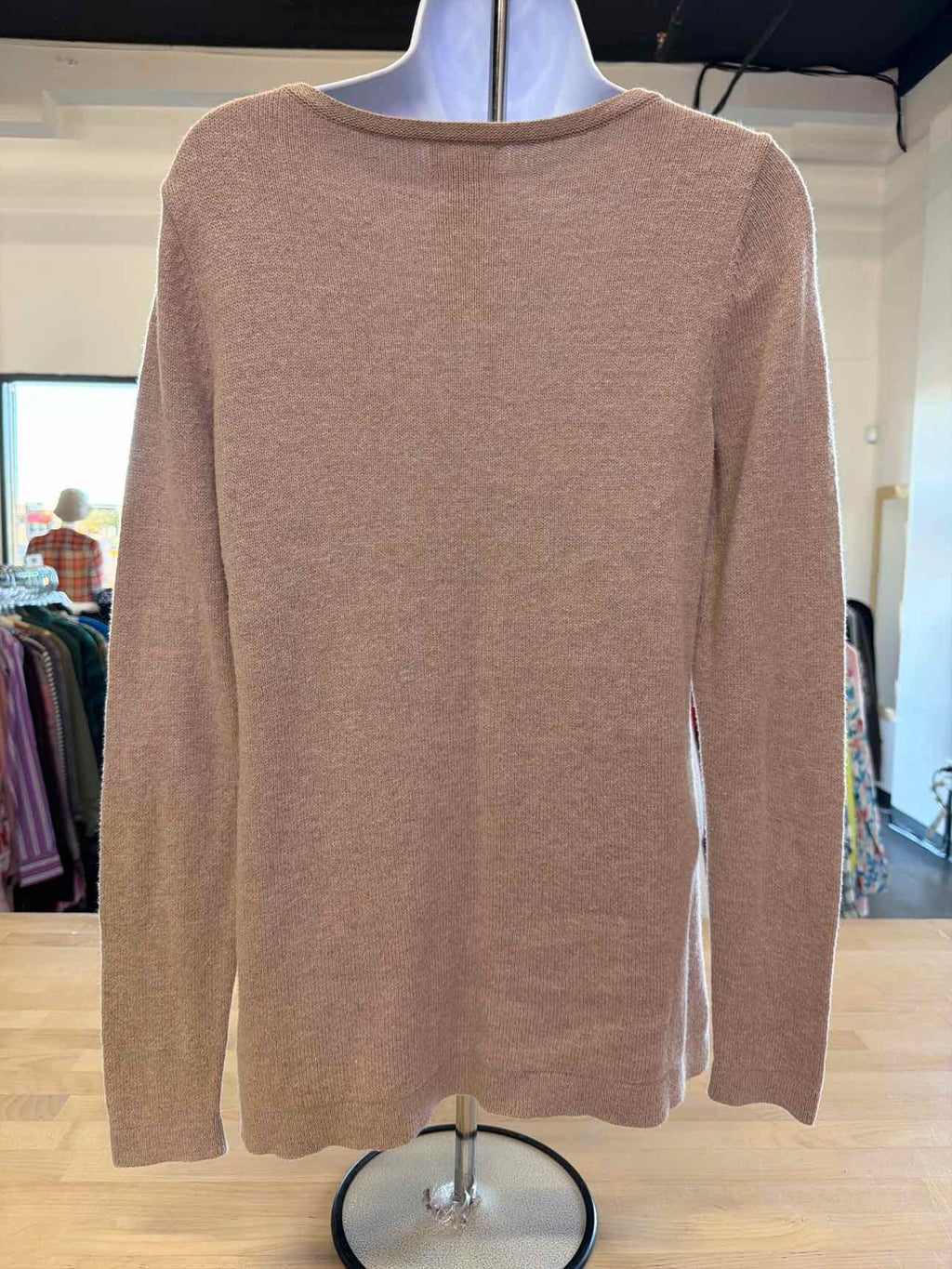 Old Navy Size M Tan Long Sleeve