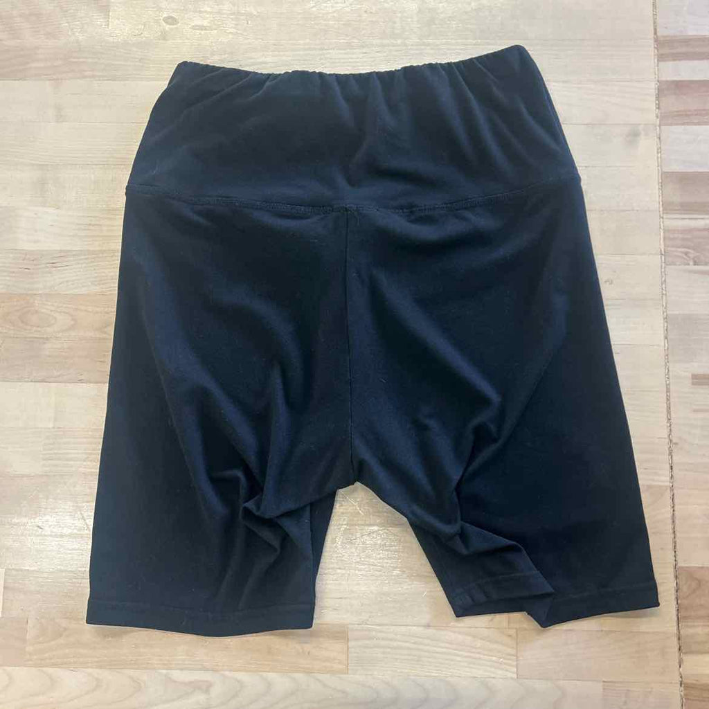 Winter Wren Size S Black Preloved Athletic Shorts