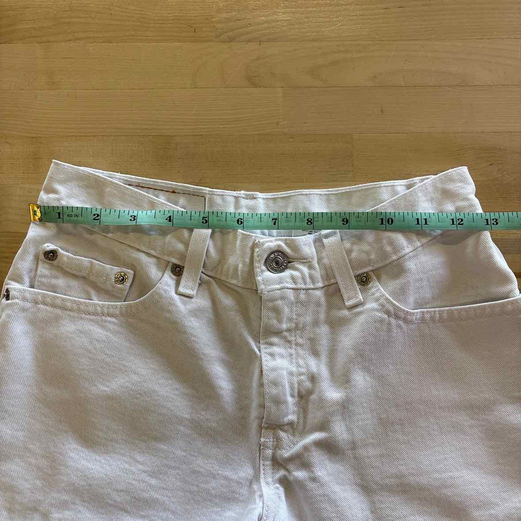 Levi's Women Size 3 White Preloved Shorts