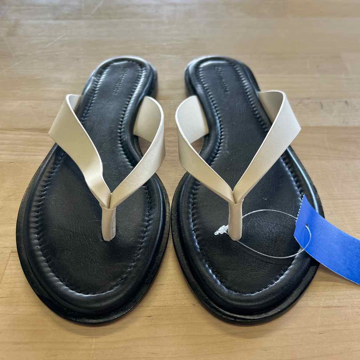Reformation Size 6 Black Preloved Sandals