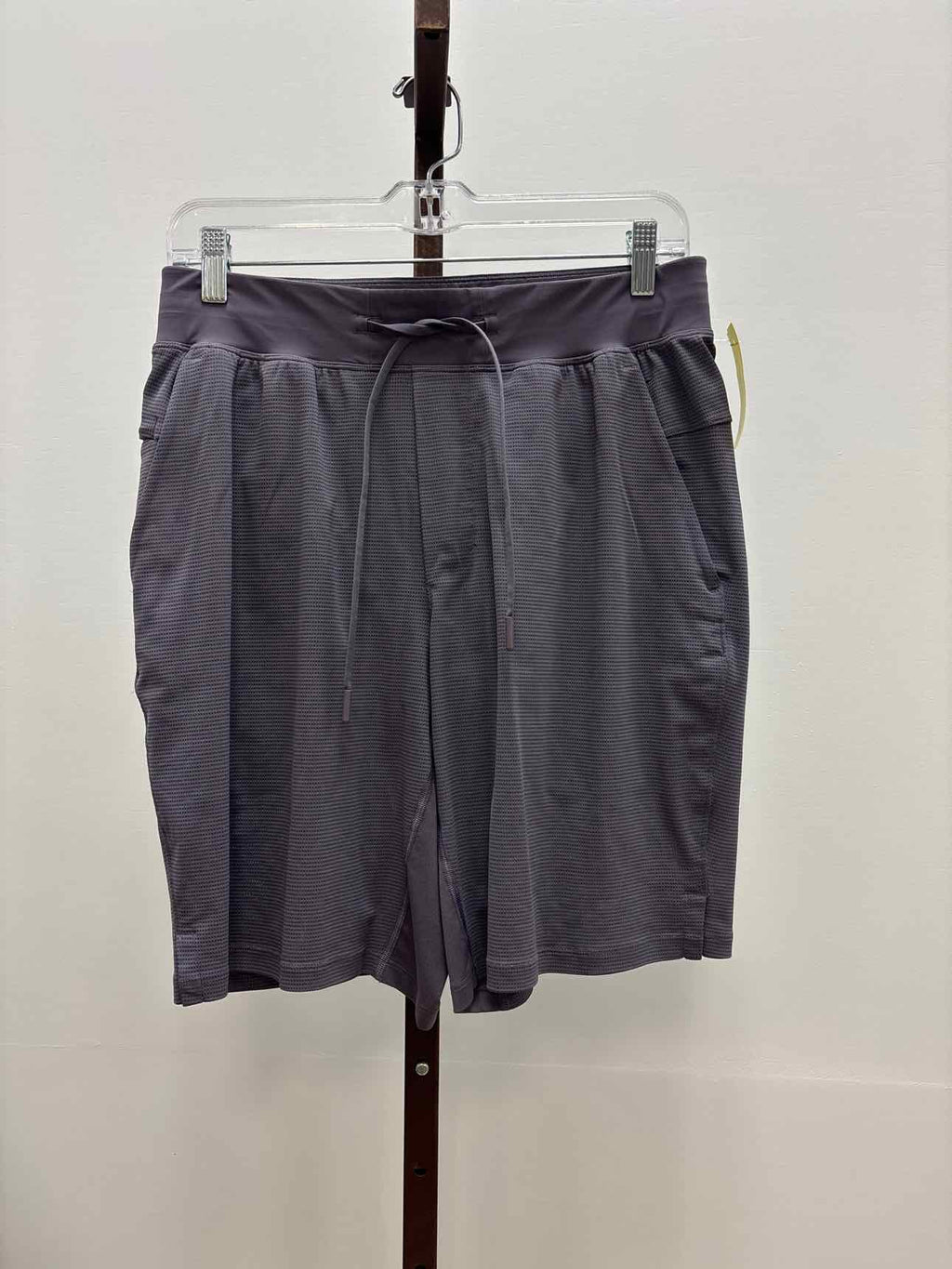 LuluLemon Size M Purple MENS Athletic Shorts