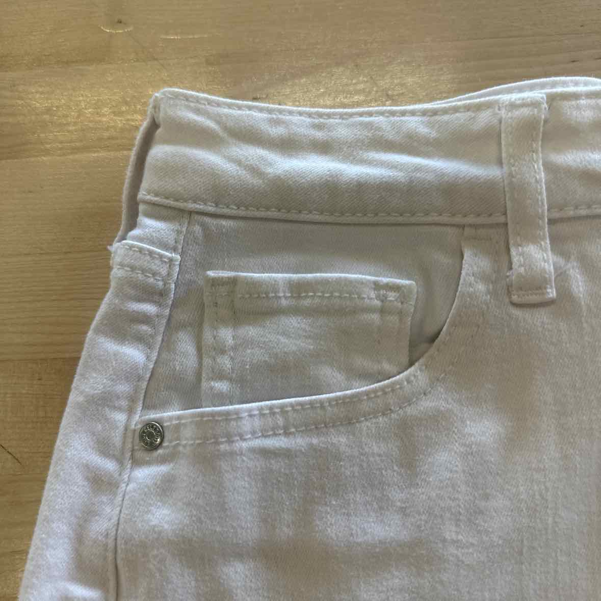 Celebrity pink Size 11 White Skirt