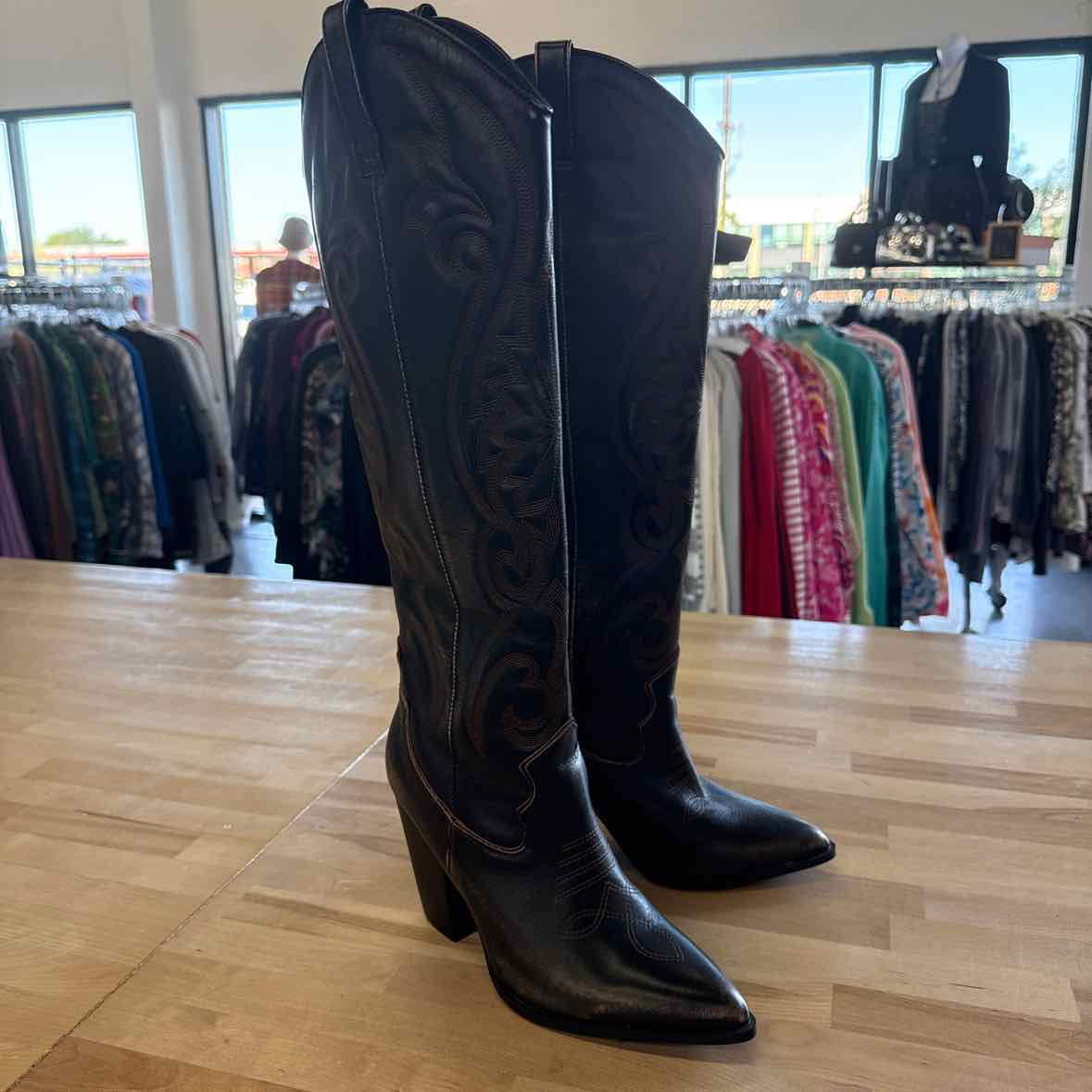 Steve Madden Size 9.5 Brown Leather Cowboy Boots