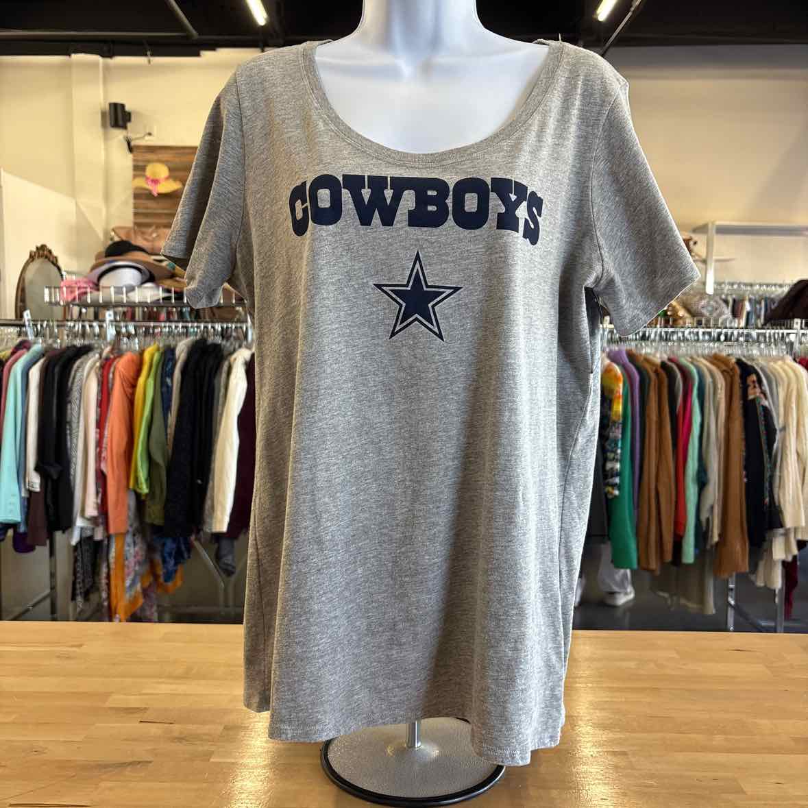 Nike Size XL Gray T-shirt