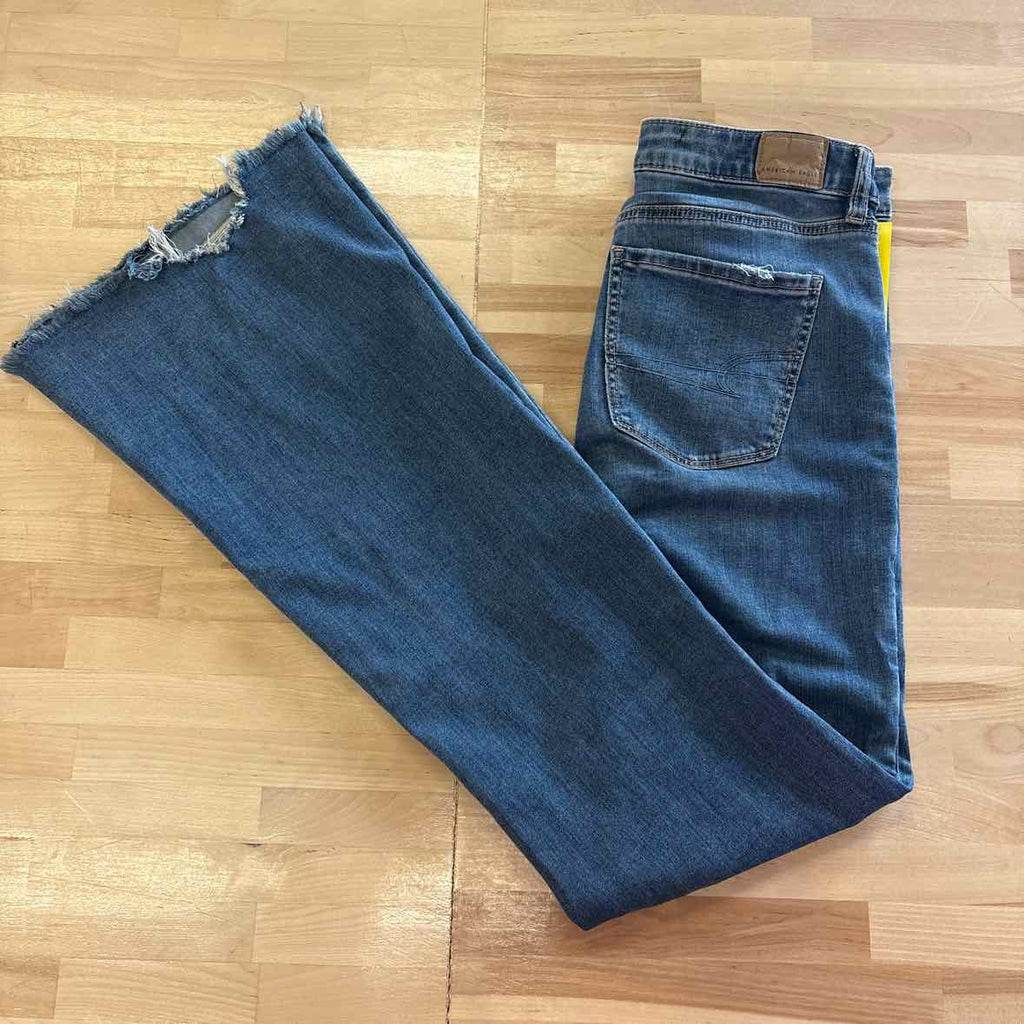 American Eagle Size 8 Blue Jeans