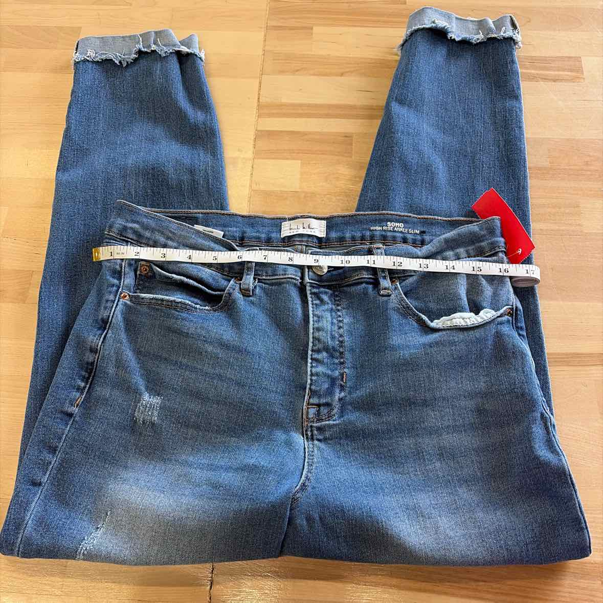 Nicole Miller Size 10 Blue Denim Preloved Jeans