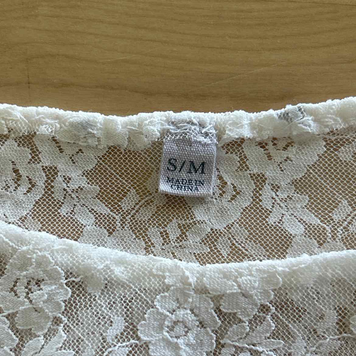 AssortedBrands Size S/M White Lace Preloved Blouse LS