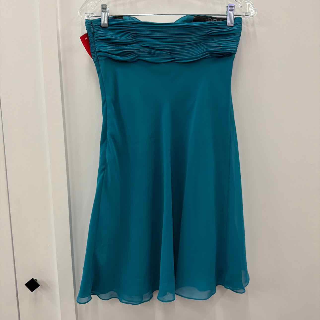 JS Boutique Size 4 Teal Preloved Dress