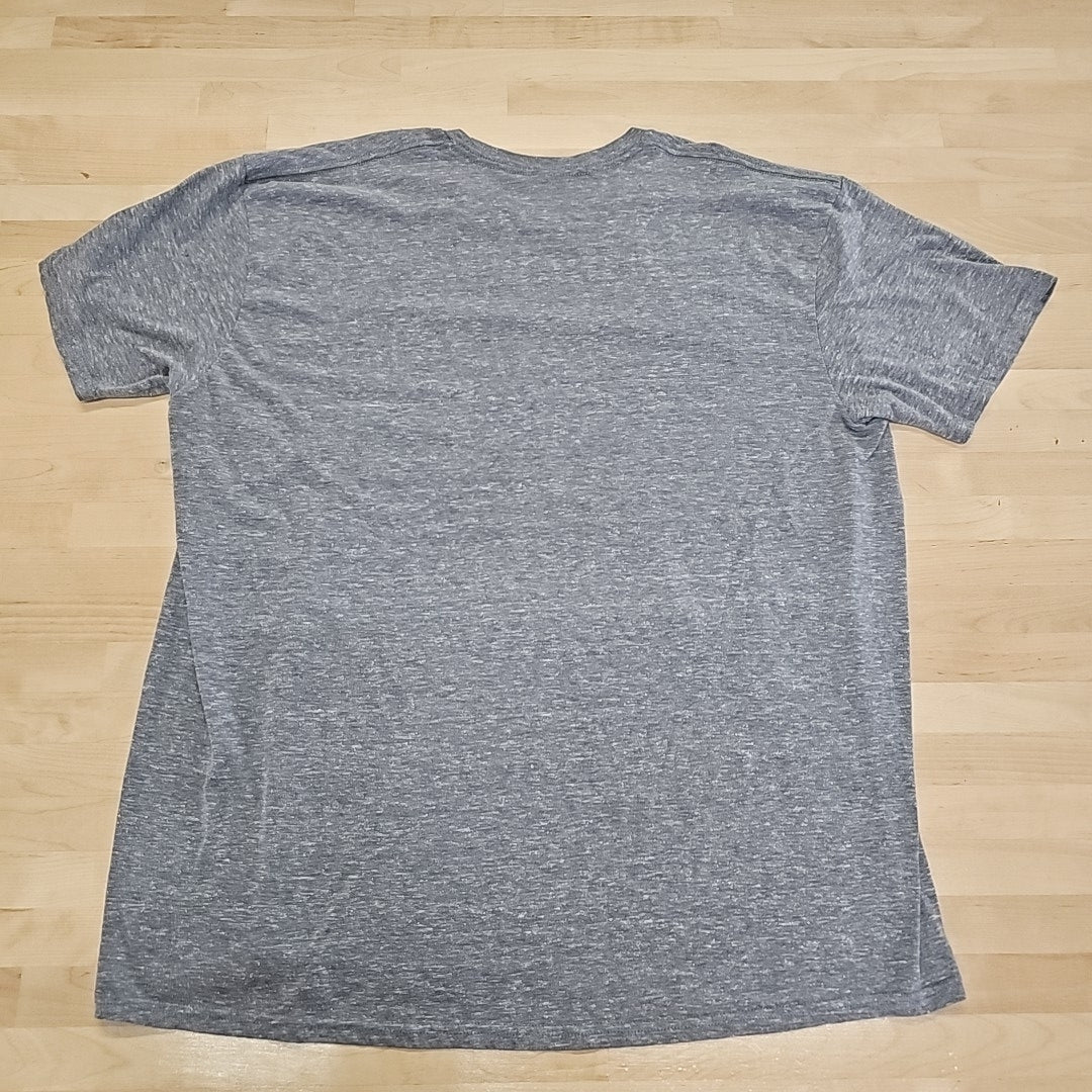 Delta Men's Size XL Gray MENS T-shirt