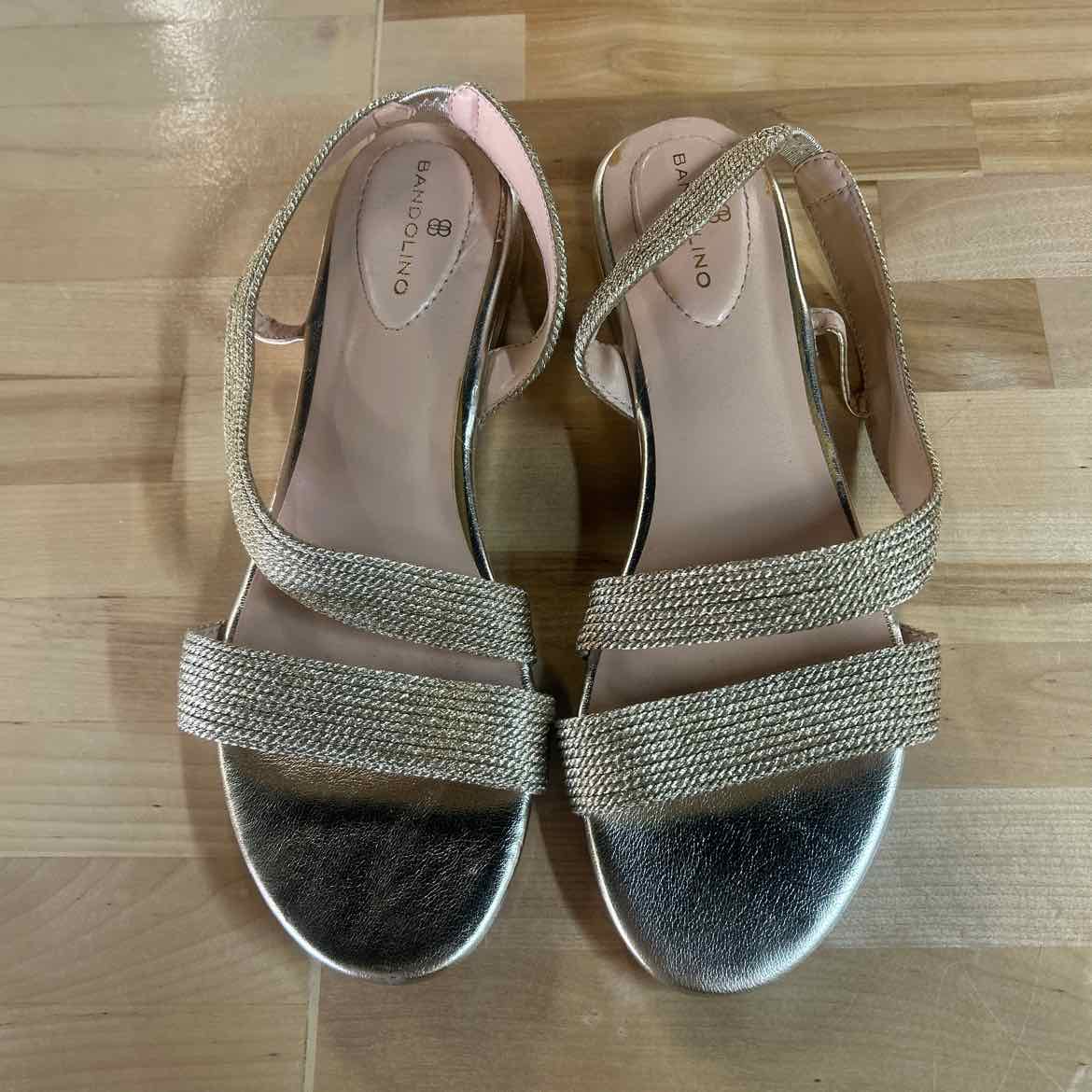 Bandolino Size 8 Gold Preloved Sandals
