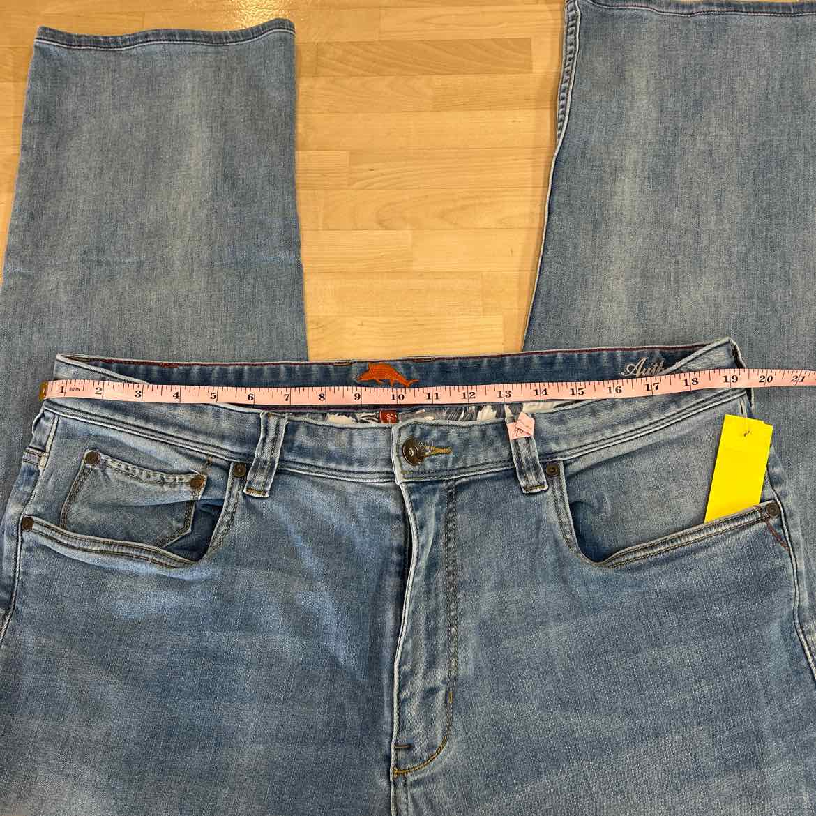 Tommy Bahama Size 38x34 Blue MENS Jeans