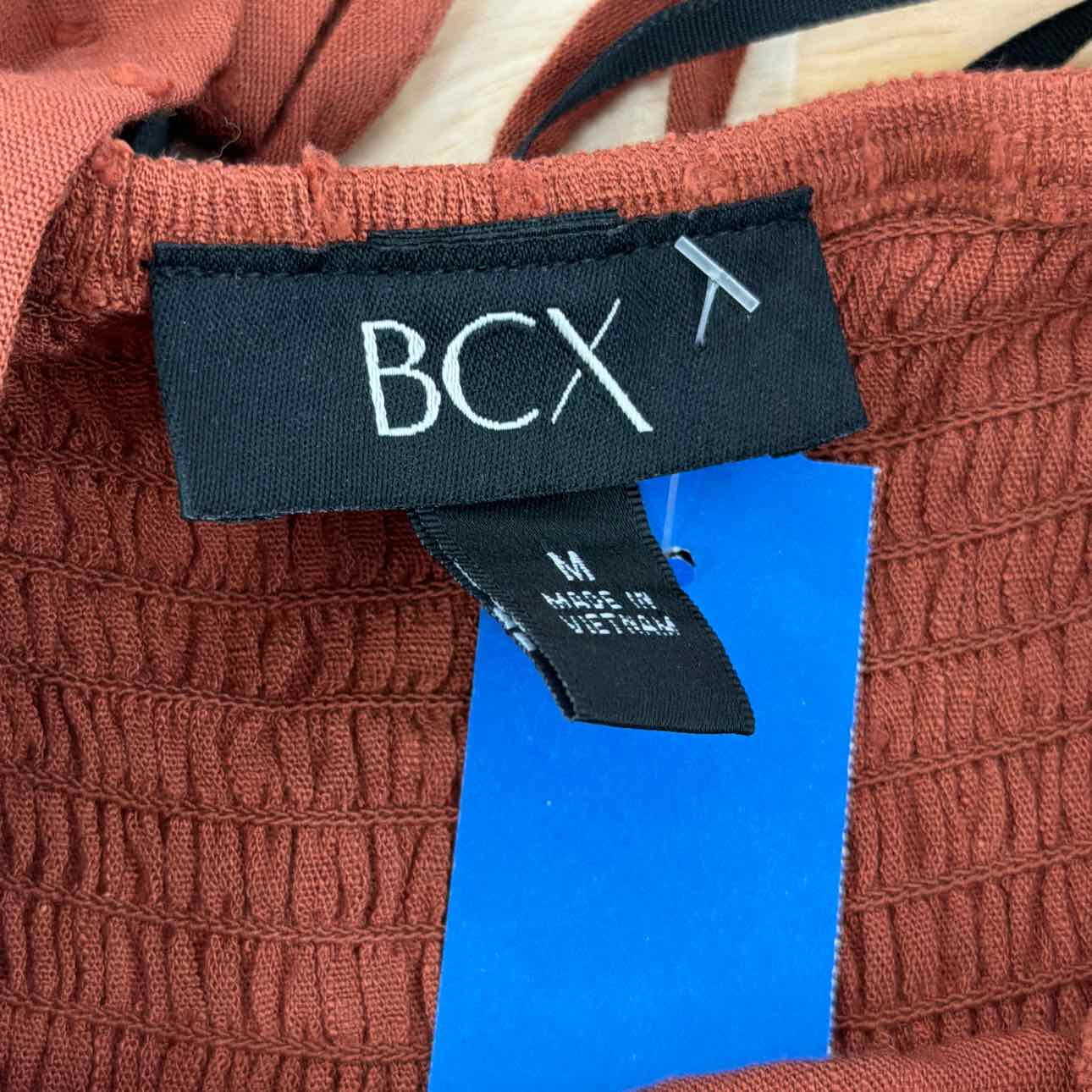 BCX Size M  Clip-Dot Sweetheart-Neck Top