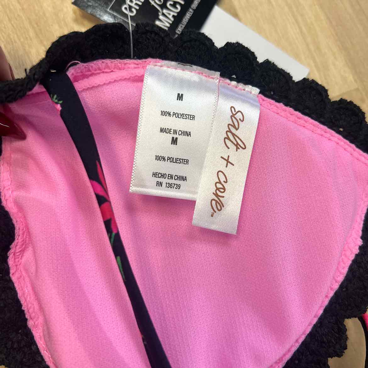 Salt + Cove Size M Crochet Halter Triangle Bikini