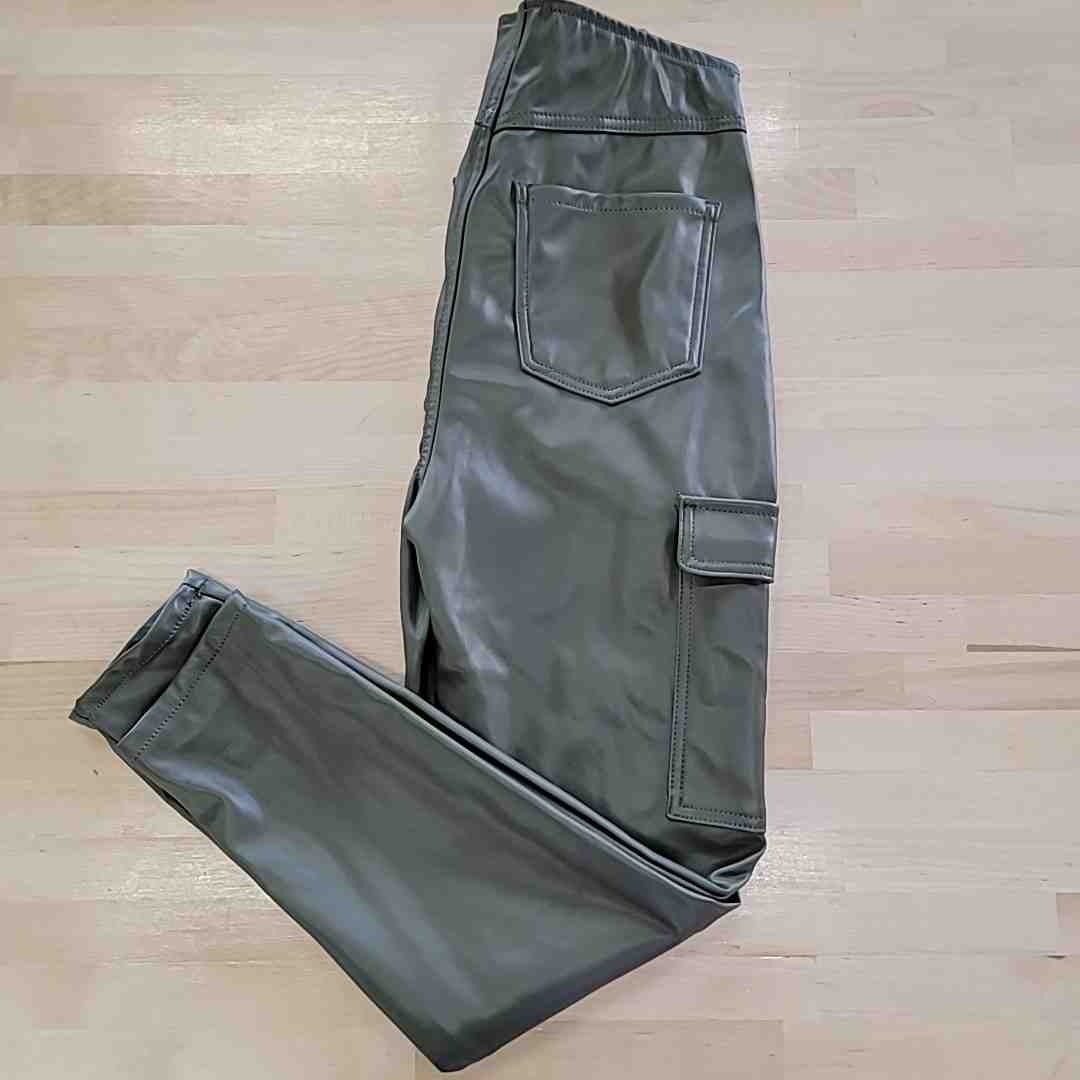 TINSELTOWN Size S Faux Leather High Rise Pull-on Skinny Cargo Jeans NWT