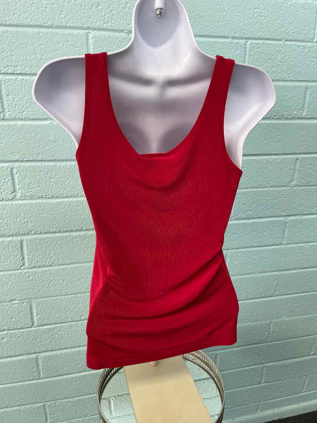 Chico's Size 0 Red Sleeveless