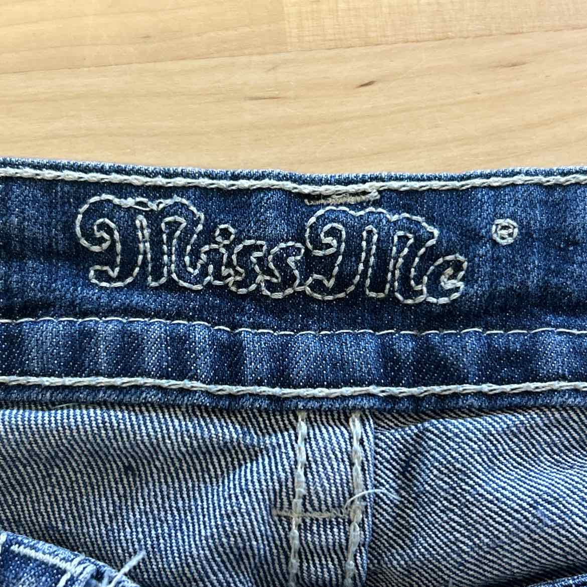 Miss Me Size 26 Blue Denim Preloved Jeans