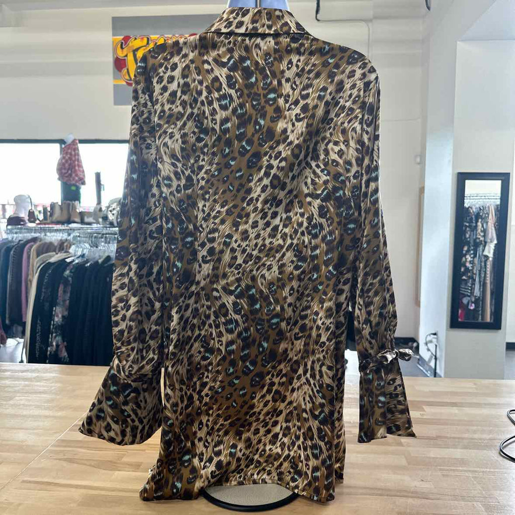 Bella Pelle Size L Brown Button Down Shirt