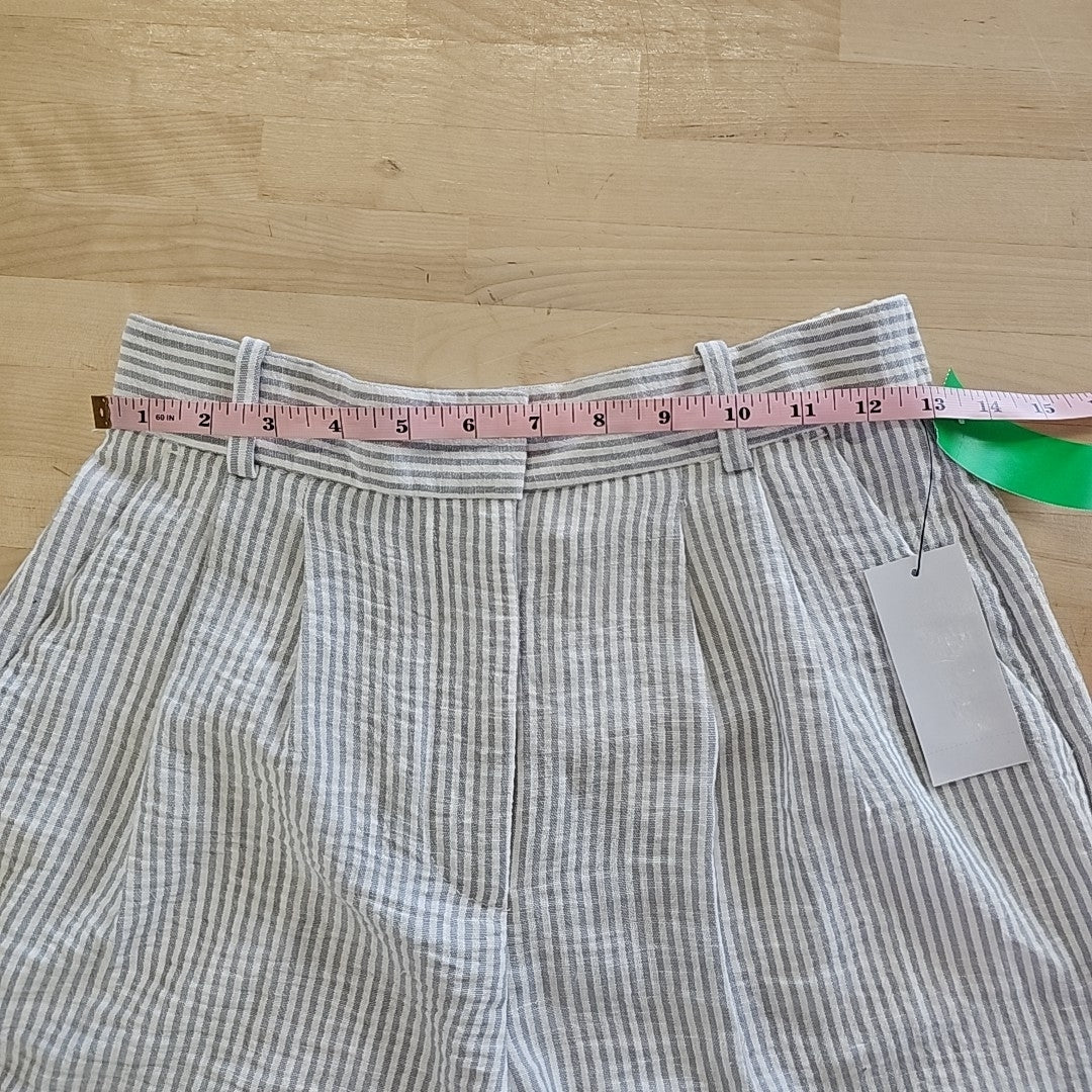 Bcx Juniors' Striped Pleat-Front Mid-Rise Shorts - Grey - 5