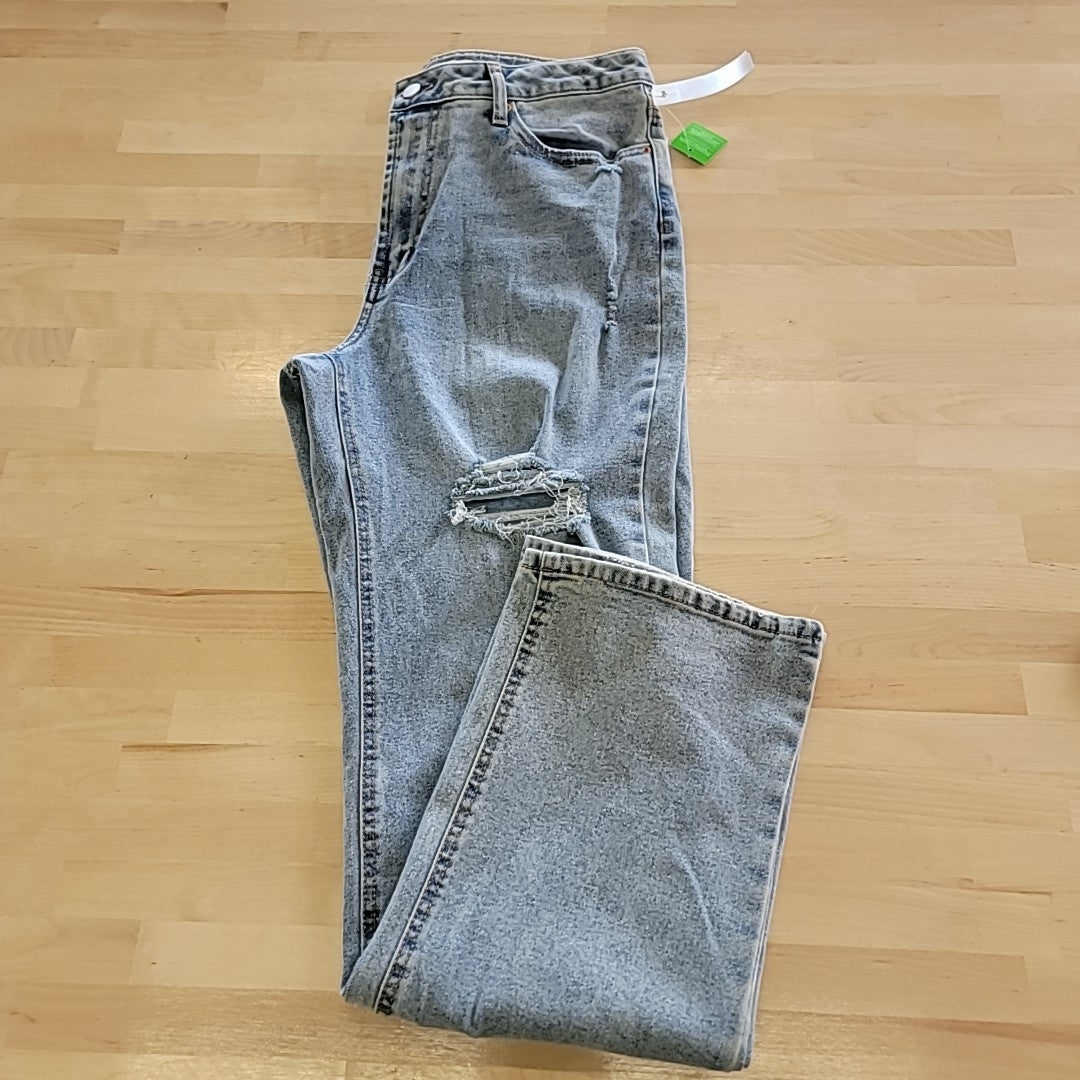 Tinseltown Juniors' Relaxed Ripped Straight-Leg Jeans
