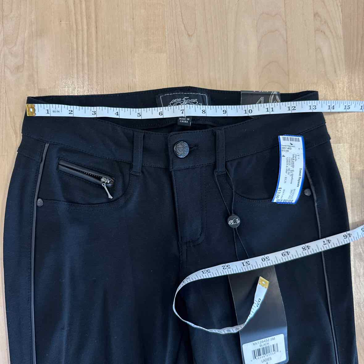 one 5 one Size 4 Black Pants