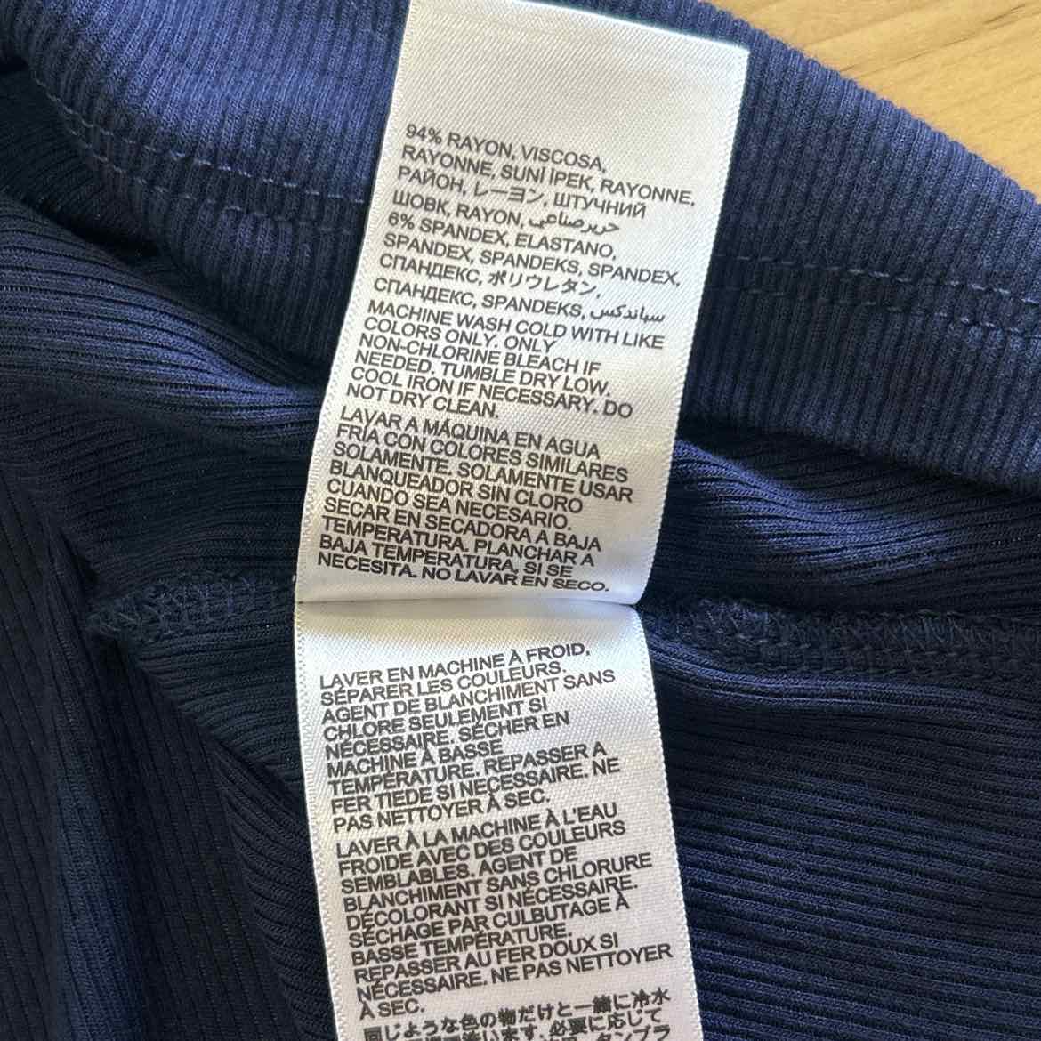 Bebe Size S Blue Preloved T-Shirt SS