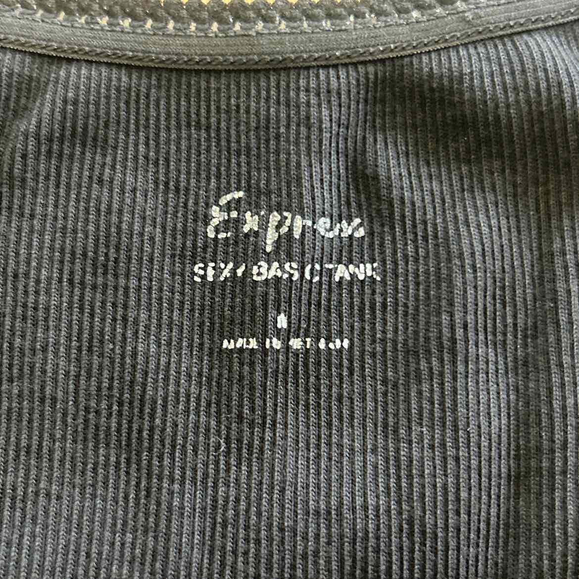 Express Size M Black Preloved Tank